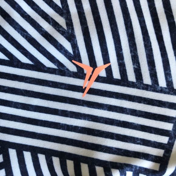 Old Navy Active Stripe Leggings M - Picture 4 of 4